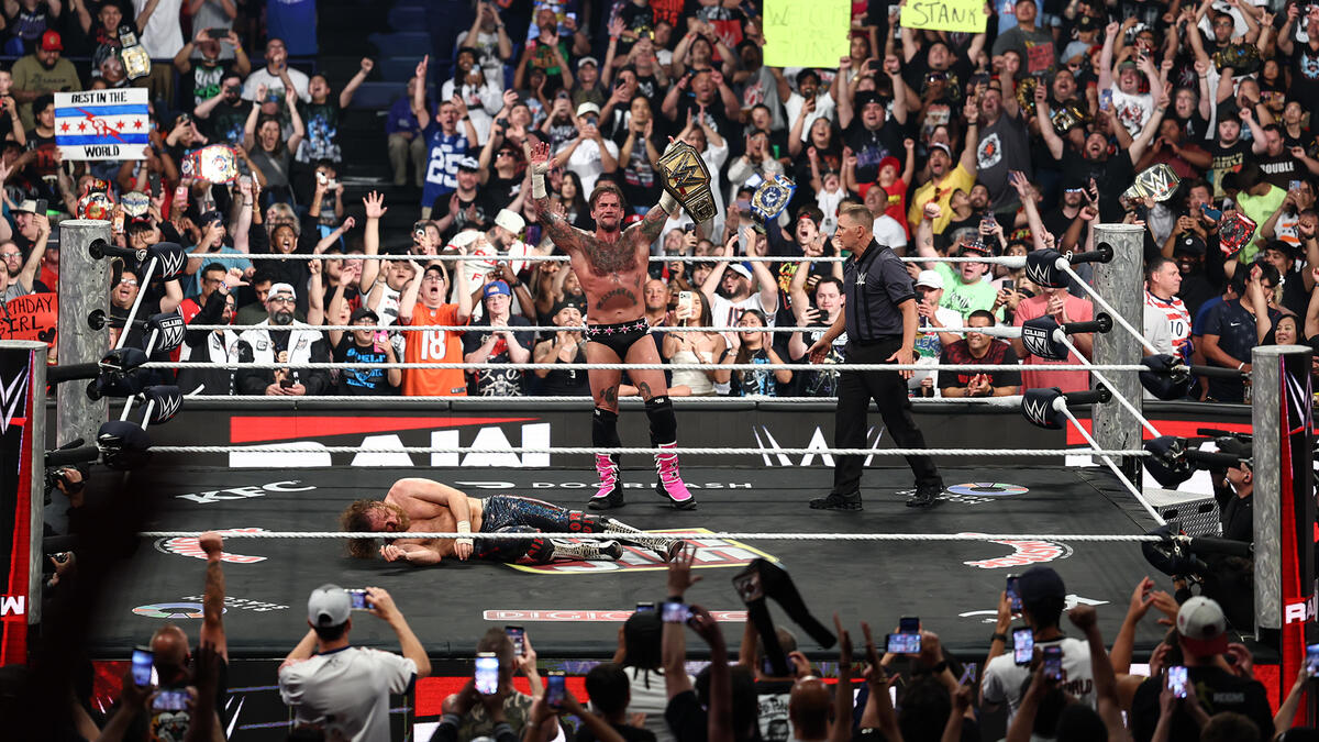 CM Punk a WWE-bajnok